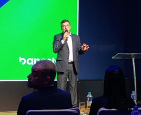 Imagem ilustrativa da imagem Banestes anuncia cartão global com cinco moedas e conversão em 170 países