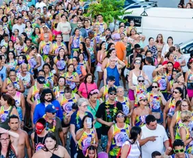 Imagem ilustrativa da imagem Bloco Bote Fé anima a folia católica em Marataízes