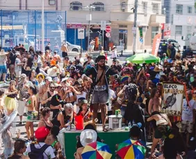 Imagem ilustrativa da imagem Bloco Maluco Beleza faz último ensaio aberto nesta quinta no Centro de Vitória