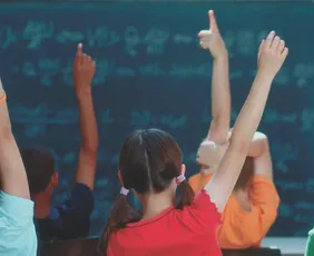 Imagem ilustrativa da imagem Brasil chega a 66% de crianças alfabetizadas e supera meta do MEC