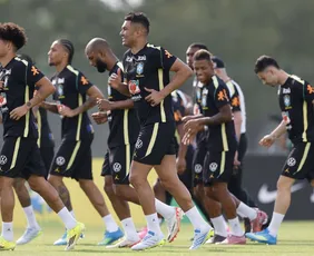 Imagem ilustrativa da imagem Brasil enfrenta França em fase final de preparação para Copa do Mundo