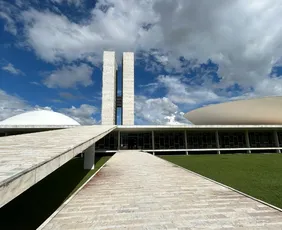 Imagem ilustrativa da imagem Brasil mantém pior posição em ranking global de corrupção, aponta ONG