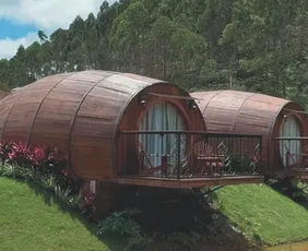 Imagem ilustrativa da imagem Cabana de vidro e chalés diferentes: onde se hospedar em Santa Teresa