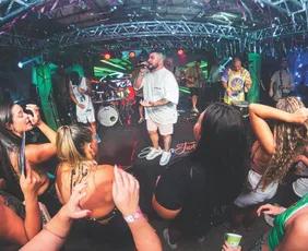 Imagem ilustrativa da imagem Camarote Mãe Joana anima o Carnaval nos cinco dias de folia