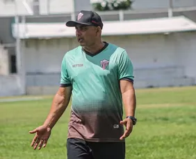 Imagem ilustrativa da imagem Campanha busca ajudar Erich Bomfim, que luta contra câncer