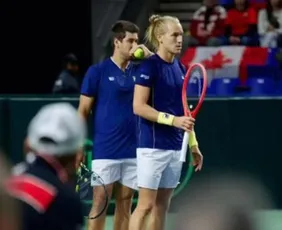 Imagem ilustrativa da imagem Canadá vence Brasil e vai à segunda rodada da Copa Davis
