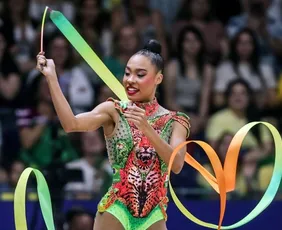 Imagem ilustrativa da imagem Capixaba Geovanna Santos conquista medalha na Copa do Mundo de ginástica rítmica