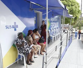 Imagem ilustrativa da imagem Carreta da Mulher oferece consultas e exames na Serra