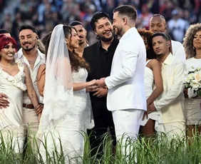 Imagem ilustrativa da imagem Casamento durante show de Bad Bunny no intervalo do Super Bowl foi real