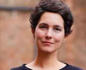 Imagem ilustrativa da imagem Cecília Malan cita ex-marido ao revelar porque não vive no Brasil