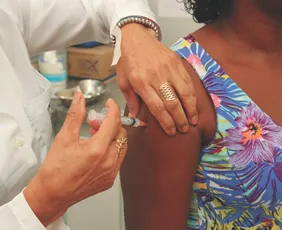 Imagem ilustrativa da imagem Cidades do ES fazem mutirão de vacinação contra gripe neste sábado
