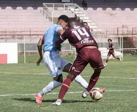 Imagem ilustrativa da imagem Com portões fechados e estreando treinador, Desportiva perde para o Capixaba