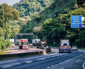 Imagem ilustrativa da imagem Começam a vigorar novas regras para frete no Brasil