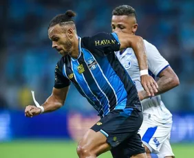 Imagem ilustrativa da imagem Copa do Brasil: Grêmio aproveita um a mais desde 1º tempo e vence Confiança