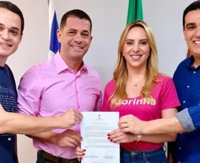 Imagem ilustrativa da imagem Cris Samorini é oficialmente prefeita de Vitória