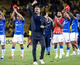 Imagem ilustrativa da imagem Cruzeiro supera pressão do Barcelona-EQU e vence na estreia da Libertadores