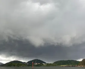 Imagem ilustrativa da imagem Defesa Civil alerta para tempo severo e risco de alagamentos no ES