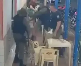 Imagem ilustrativa da imagem Empresário é agredido por PMs após ser confundido em restaurante no PI