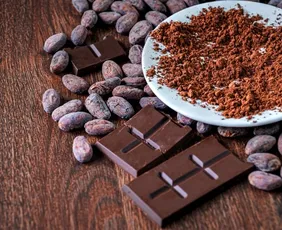 Imagem ilustrativa da imagem Entenda o projeto que muda embalagem do chocolate e quer fim do 'meio amargo fake'