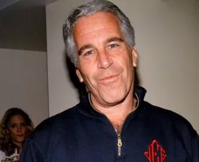 Imagem ilustrativa da imagem Entenda o que há nos arquivos de Epstein, relações com Trump e nomes brasileiros