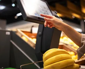 Imagem ilustrativa da imagem Falta de mão de obra leva empresários a buscar soluções na tecnologia