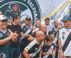 Imagem ilustrativa da imagem Festa com ídolos e amor pelo Vasco