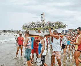 Imagem ilustrativa da imagem Festa das Canoas com feira e shows em Marataízes