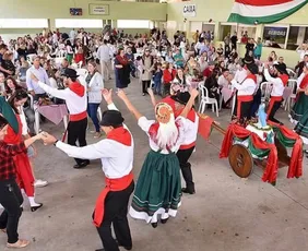 Imagem ilustrativa da imagem Festa em Conceição do Castelo celebra imigração de portugueses e italianos