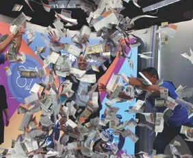 Imagem ilustrativa da imagem Festival de Prêmios: jornal A Tribuna desta sexta tem 4 cupons para concorrer a TV