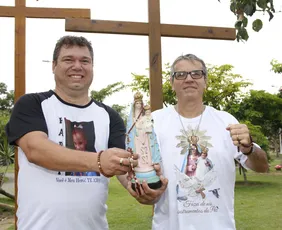 Imagem ilustrativa da imagem Fiéis vão percorrer 14 km na Romaria dos Homens neste sábado