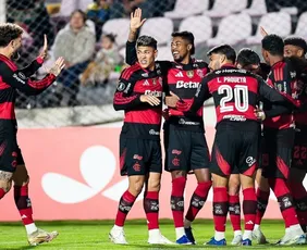 Imagem ilustrativa da imagem Flamengo supera altitude e estreia na Libertadores com vitória sobre Cusco