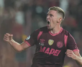 Imagem ilustrativa da imagem Fluminense avança por Rodrigo Castillo do Lanús