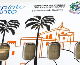 Imagem ilustrativa da imagem GOL lança avião temático do ES com Convento da Penha e Pedra Azul