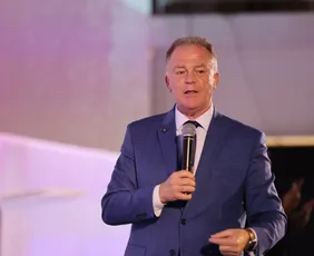 Imagem ilustrativa da imagem Governador critica escalada da guerra e prevê impactos na economia