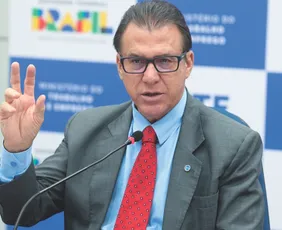 Imagem ilustrativa da imagem Governo descarta incentivos fiscais para reduzir jornada