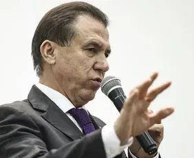 Imagem ilustrativa da imagem Governo pode enviar projeto com urgência se escala 6x1 não avançar, diz ministro