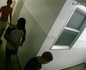 Imagem ilustrativa da imagem Gravação indica que jovens comemoraram estupro coletivo no Rio