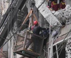 Imagem ilustrativa da imagem Guerra no Oriente Médio completa 1 mês com novo foco de tensão