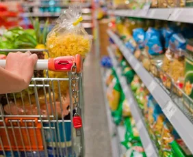 Imagem ilustrativa da imagem Guerra no Oriente Médio deixa resina mais cara e impacta no preço das embalagens