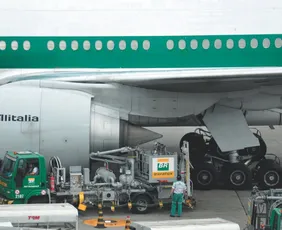 Imagem ilustrativa da imagem Guerra no Oriente Médio: viajar de avião deve ficar até 20% mais caro