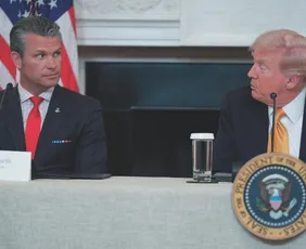 Imagem ilustrativa da imagem 'Hoje vai ser o dia de maiores ataques ao Irã', diz secretário de Defesa dos EUA