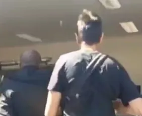 Imagem ilustrativa da imagem Homem é preso em SP suspeito de matar mãe e cortar dedo para roubar celular