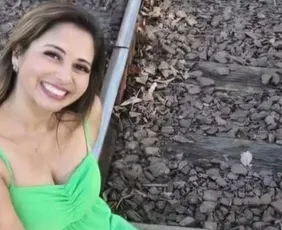 Imagem ilustrativa da imagem Homem mata mulher em casa e usa celular dela para falar com a família