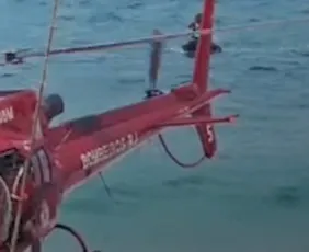 Imagem ilustrativa da imagem Homem morre e mulher fica em estado grave após asa-delta cair no mar no RJ