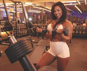 Imagem ilustrativa da imagem Horas de malhação e tratamentos estéticos: a preparação das musas para o Carnaval