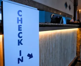 Imagem ilustrativa da imagem Hospedagens têm até esta segunda para adotar check-in digital