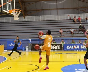 Imagem ilustrativa da imagem IVV/Cetaf enfrenta time catarinense na Liga Ouro