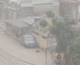 Imagem ilustrativa da imagem Idosa morre e 600 ficam desalojados após temporal na região metropolitana do Rio