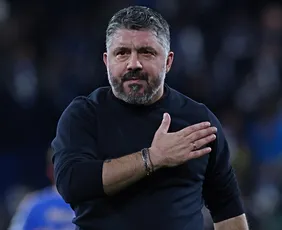 Imagem ilustrativa da imagem Itália decide vaga na Copa do Mundo sob clima de polêmica