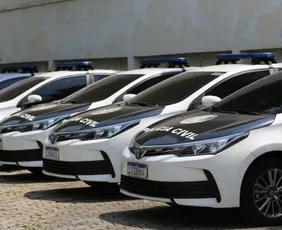 Imagem ilustrativa da imagem Jovem é vítima de estupro coletivo após ser confundida com namorada de traficante